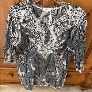 Amaya -Print Black and White Tunic. Can be worn as a Beach Cover Up.